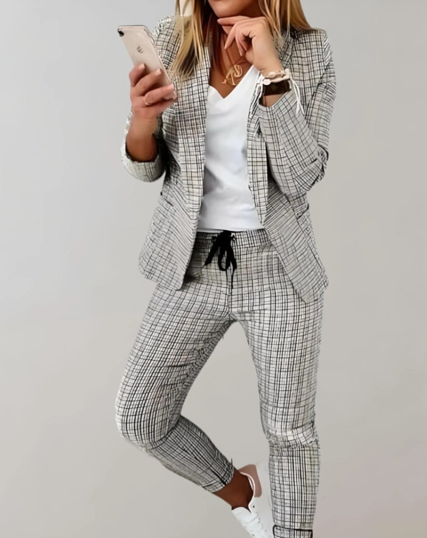 Ensemble élégant blazer et pantalon pour femme - Roderika