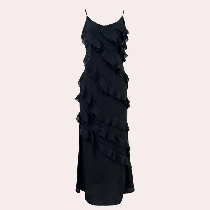 Robe longue élégante pour femme à volants.