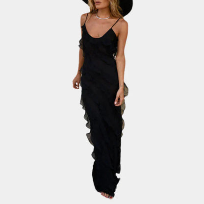 Robe longue élégante pour femme à volants.