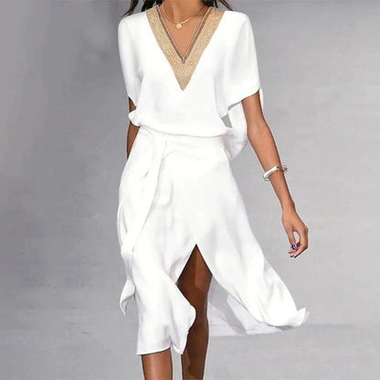 Isabella – robe midi blanche moderne avec col en v