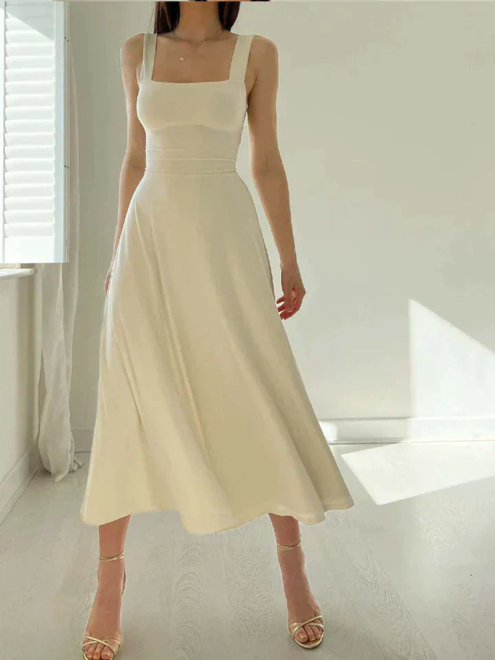 Robe trapèze - décolleté élégant et ajustée